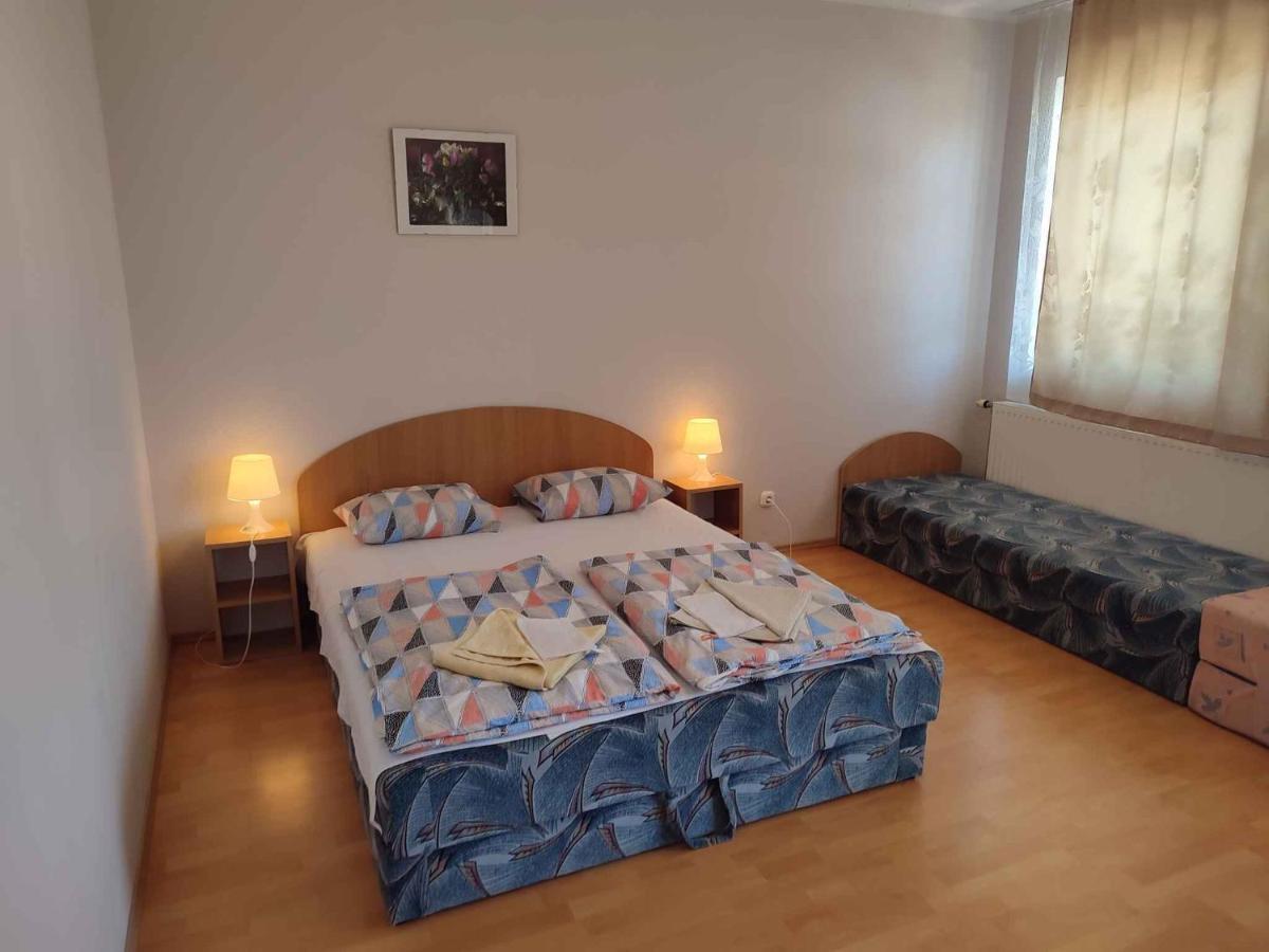 In - Balaton 44890